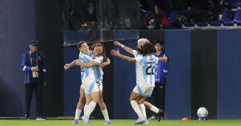 Argentina le ganó a Ecuador, quedó primera de su grupo y se metió en semis de la Copa América Femenina