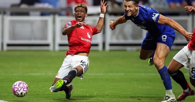 Video: el insólito gol en contra de Manchester United en un amistoso ante Everton