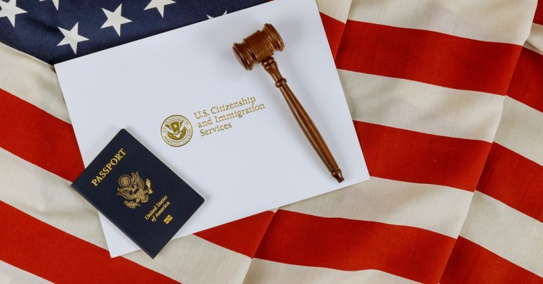 Consulta el estatus de tu caso USCIS en 2025 con esta guía rápida y efectiva