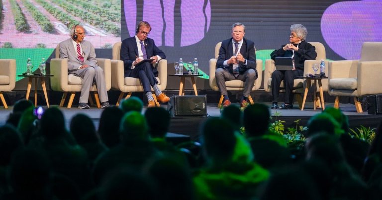 Un "Código Abierto" para un agro colaborativo y regenerativo