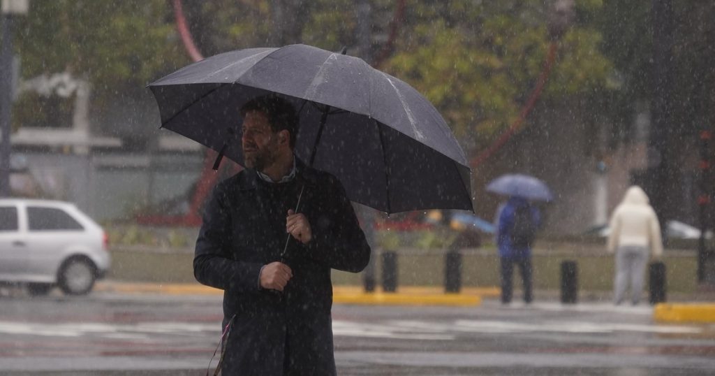 ¿A qué hora llegará la tormenta de Santa Rosa?
