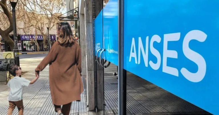 AUH: cuándo cobro la asignación de agosto si mi DNI termina en 8