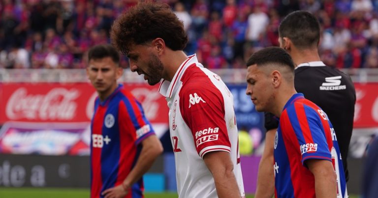 El descargo de Luciano Giménez después de su expulsión en el clásico: "No estuve a la altura de la camiseta"