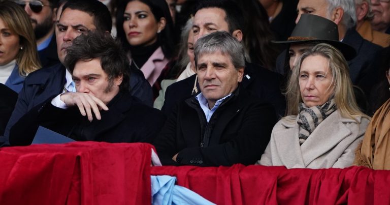 Los nervios por el dólar, la pelea de los Macri y los rumores de una extraña cita