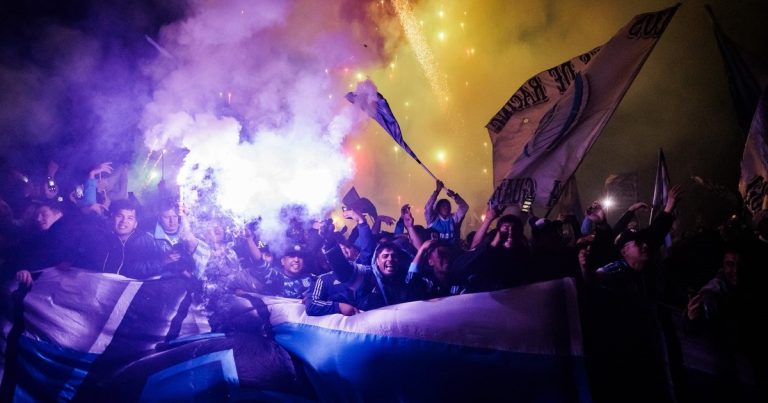 Los hinchas de Racing coparon Pilar con el banderazo