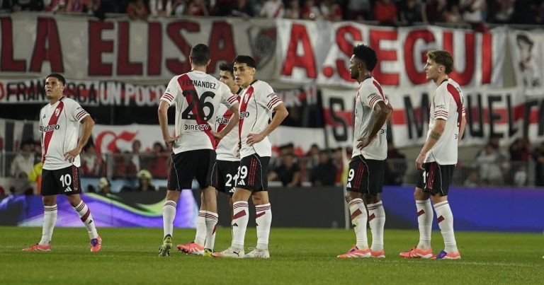 Horrores no forzados, un mal crónico de este River