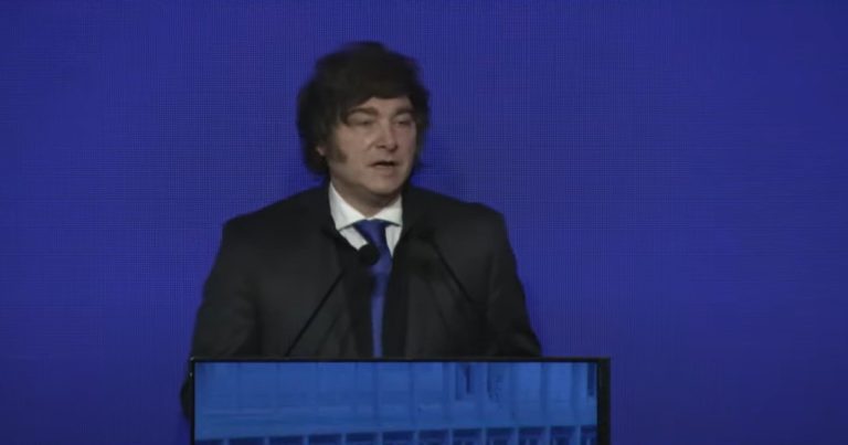 La Montaña rusa argentina a todo ritmo