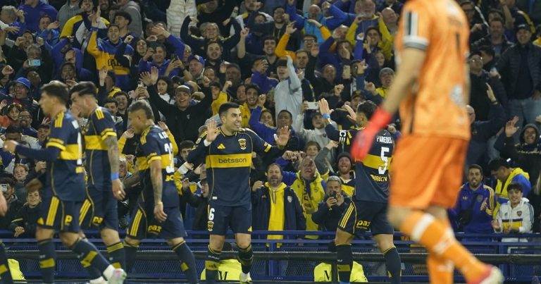 La sorprendente racha goleadora de Battaglia: tercer gol seguido en el Clausura