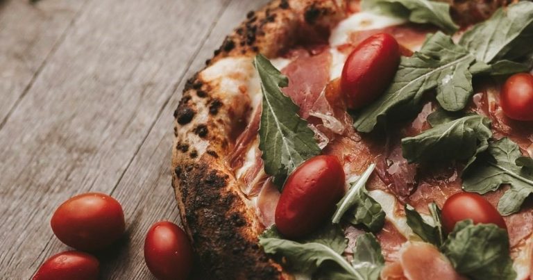 El campeón sudamericano de la pizza es argentino, aprendió el oficio entre amigos y hace 4 años abrió su propio local