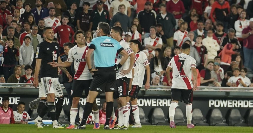La sanción a Salas: qué se pierde y otra vez el Tribunal achicó una suspensión