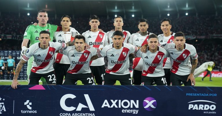 48 formaciones en 50 partidos en el año, un claro síntoma de la crisis de confianza de River