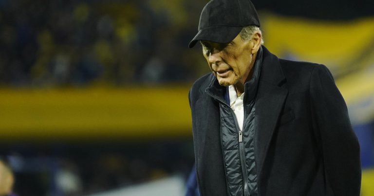 Russo: dedicatorias especiales en un momento delicado