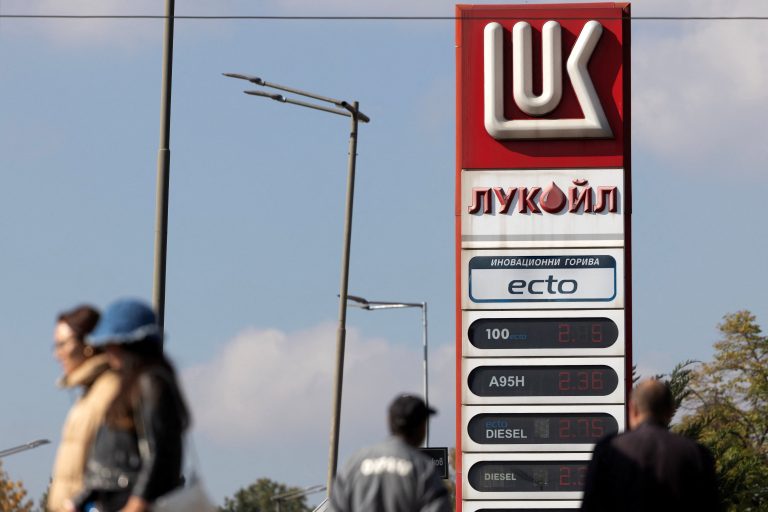 El cerco estadounidense sobre Lukoil deja en el aire las últimas refinerías rusas en la UE