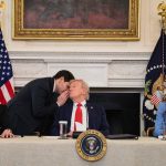 ¿Cuántas posibilidades tiene de sobrevivir la paz de Trump?