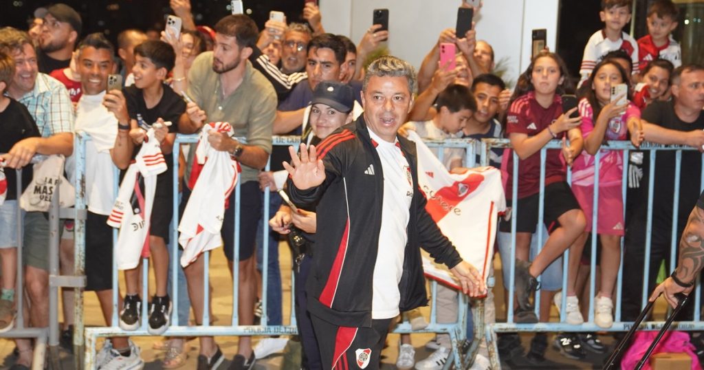 Fervor por River en Córdoba: gran recibimiento y encuentro entre los jugadores e hinchas