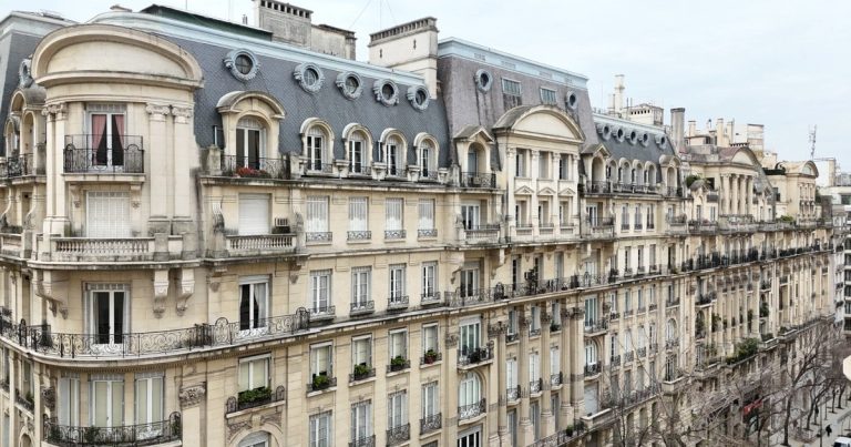 Palacio Estrugamou: el ícono de Retiro que se moderniza por dentro y esconde detalles de París en Buenos Aires