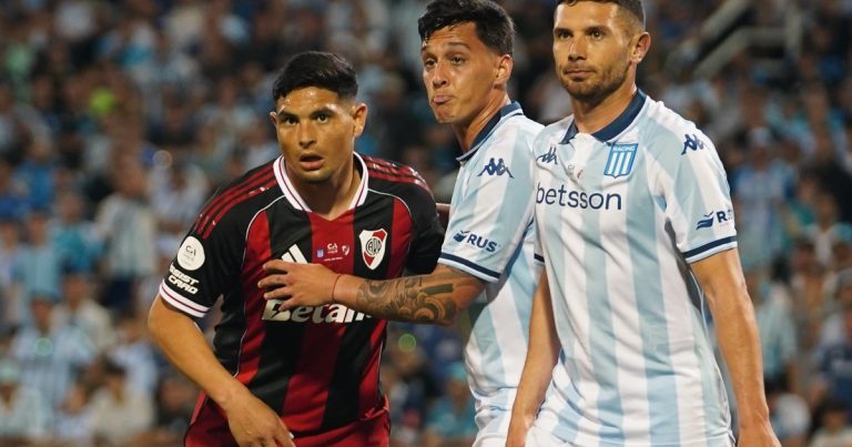 Maravilla Martínez: de los goles errados a la roja y una floja estadística