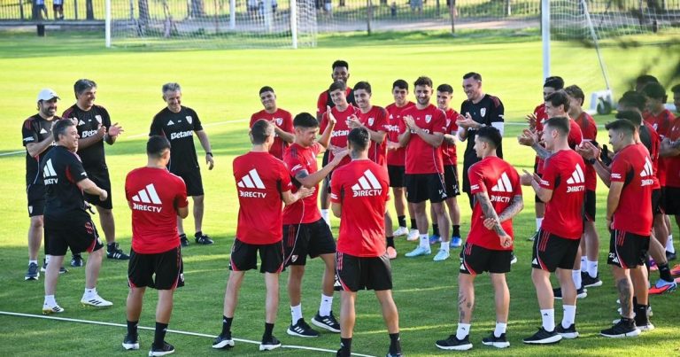 Video: el emotivo reconocimiento a Rivero en River por la convocatoria a la Selección