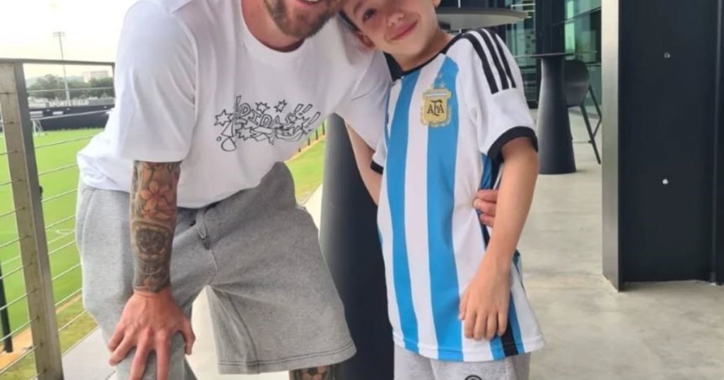 La emotiva historia del nene que se volvió viral después de conocer a Messi