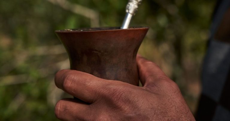 Hubo una fuerte caída en el consumo de yerba mate en el mercado interno