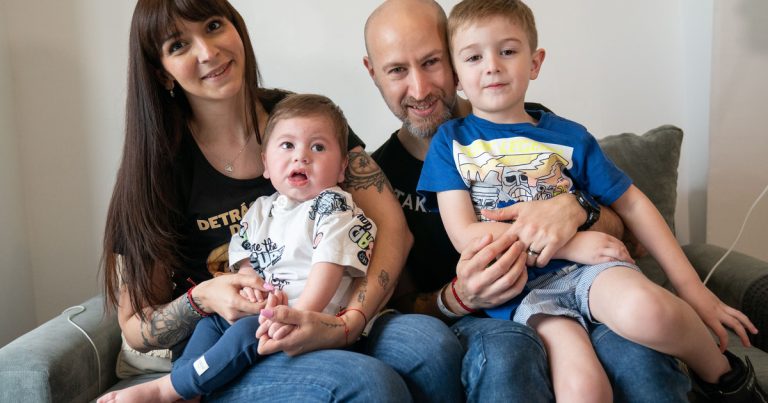 Felipe volvió a casa: le dieron de alta al bebé del conmovedor e inédito trasplante de corazón