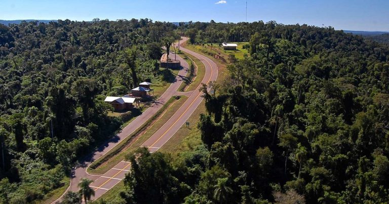 Misiones: la gran aventura de llegar a las Cataratas por la costa del río Uruguay