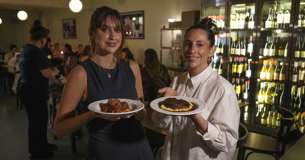 Tienen la única pizzería argentina elegida entre las mejores del mundo y acaban de abrir un restaurante en Palermo que está siempre lleno