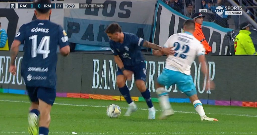 Racing sufrió dos bajas en tres minutos ante Independiente Rivadavia
