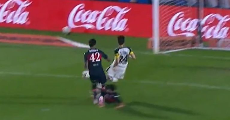 Video: el penal que Penel no sancionó para Defensa y Justicia
