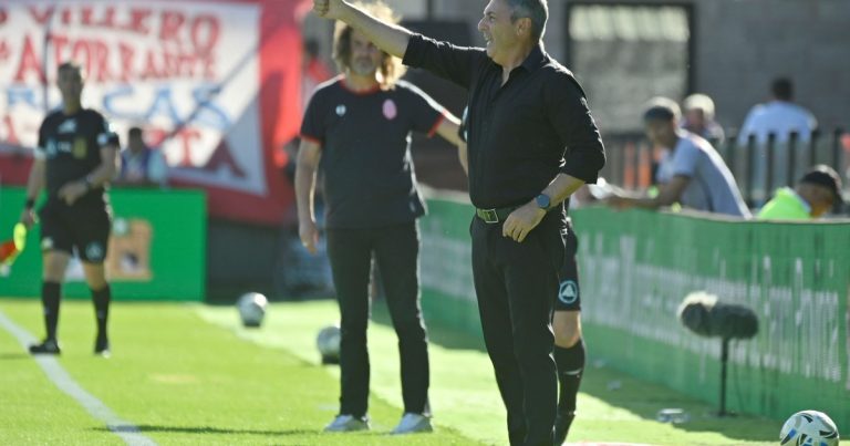 Fin de año y de ciclo: Kudelka se fue de Huracán tras el empate ante Barracas que lo dejó afuera de todo