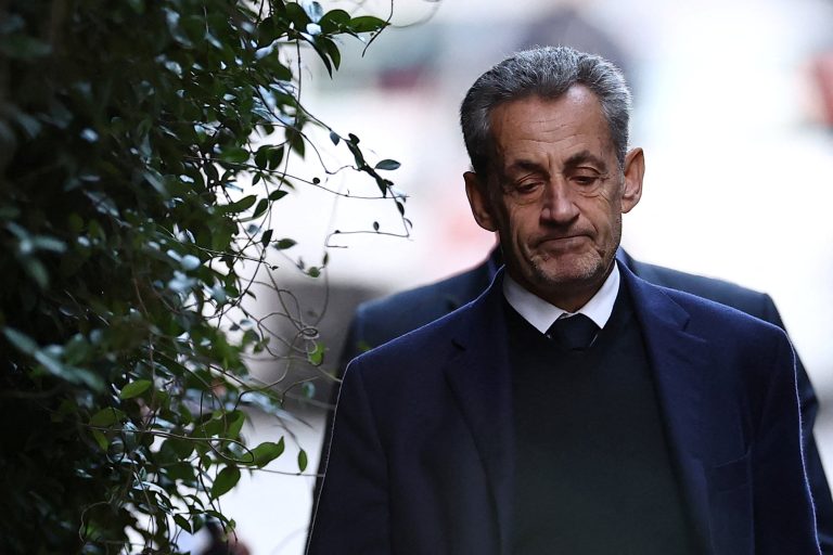 La Fiscalía francesa pide la puesta en libertad bajo control judicial de Sarkozy
