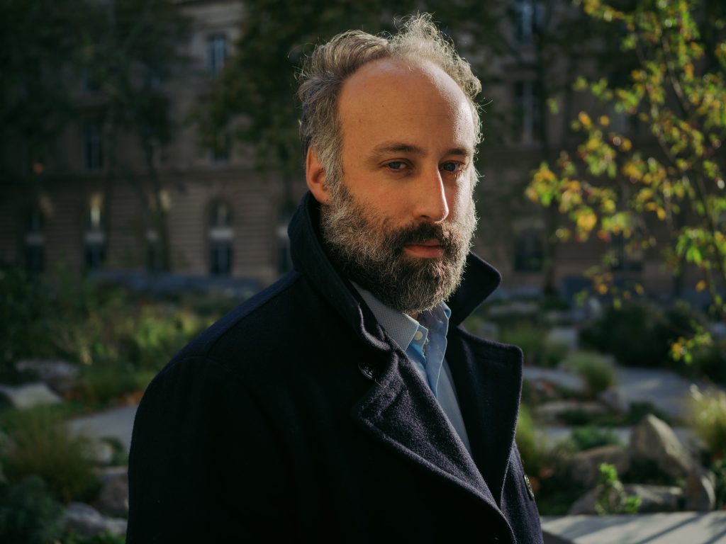 Arthur Dénouveux, presidente de la asociación de víctimas Life for Paris: “Francia está más polarizada desde los atentados”