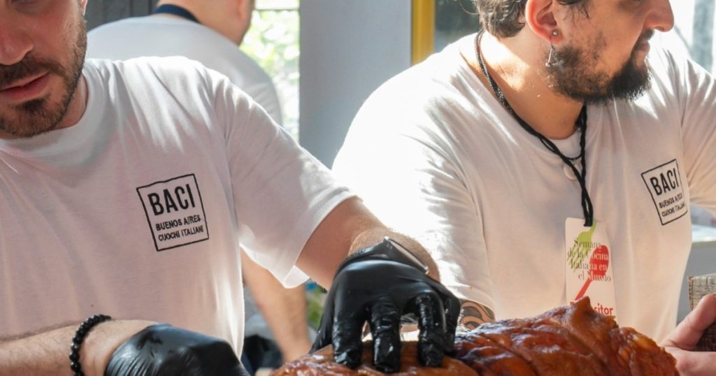 Feria gastronómica italiana con entrada gratis: pastas, quesos, embutidos y helados con descuentos, sorteos y Donato de Santis en vivo