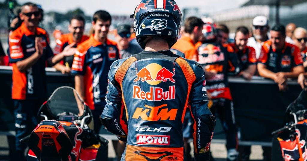 Moto3: horarios y dónde ver a Valentín Perrone y Marco Morelli en el GP de Valencia