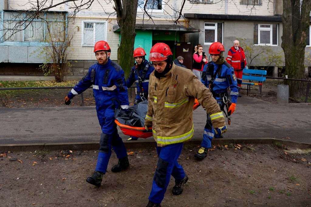 Una ofensiva con drones y misiles rusos causa al menos cuatro muertos en Kiev