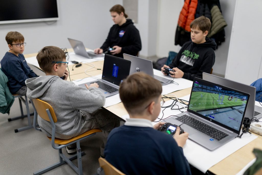 Clases de drones para niños: la última iniciativa de Lituania para hacer frente a la amenaza rusa