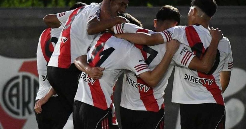 La Reserva de River goleó a Tigre en el Camp y avanzó a los cuartos de final