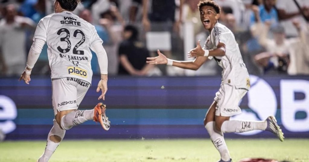 Con gol de Rollheiser en el descuento, el Santos de Neymar salió de la zona de descenso y amargó a un Palmeiras que perdió la cima