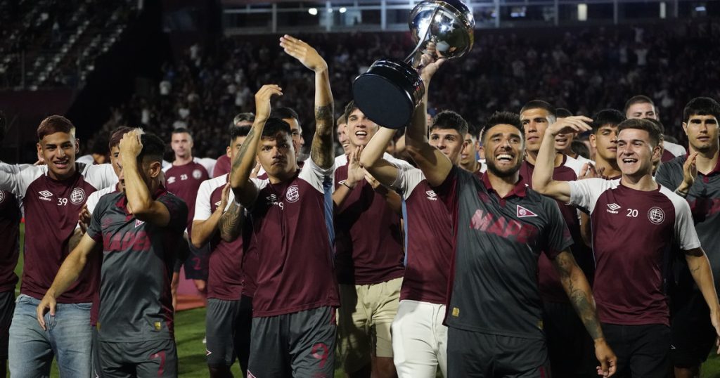 Los festejos del campeón: de la despedida de Acosta a la alfombra roja