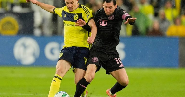 Partidos de hoy, sábado 8 de noviembre: horario y por dónde ver fútbol en vivo