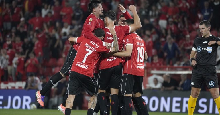 El uno x uno y medallero de la goleada de Independiente