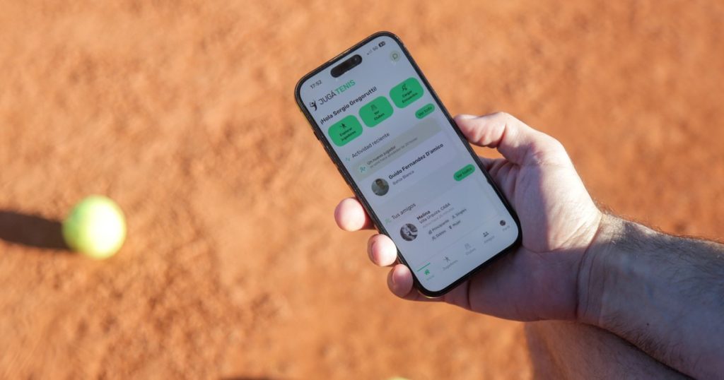 Tinder de deportes: cómo son las apps para conseguir con quien jugar al tenis o armar equipo de fútbol