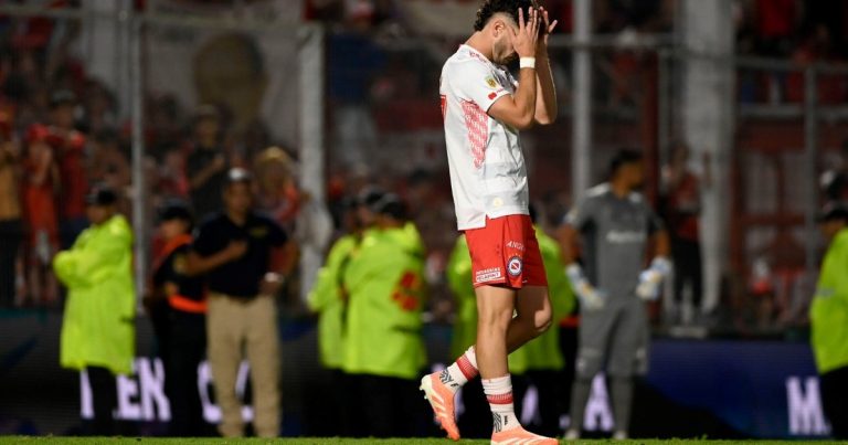 El durísimo posteo de Tomás Molina por su doble penal errado en la definición de la Copa Argentina