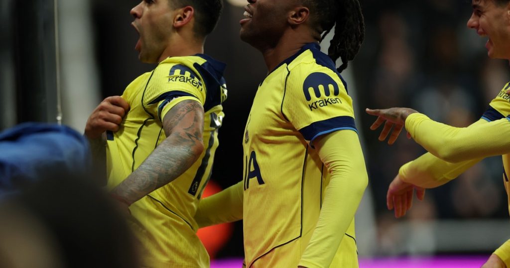 Qué dijeron en Inglaterra del doblete del Cuti Romero