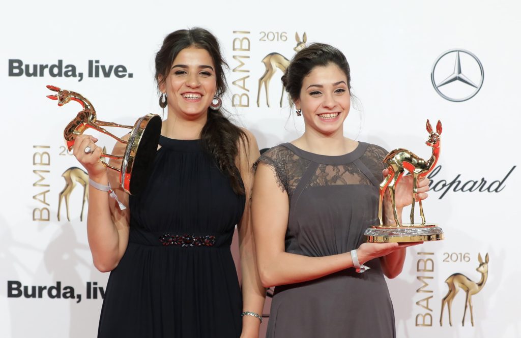 Sarah Mardini, la socorrista juzgada en Grecia por rescatar a refugiadas como ella