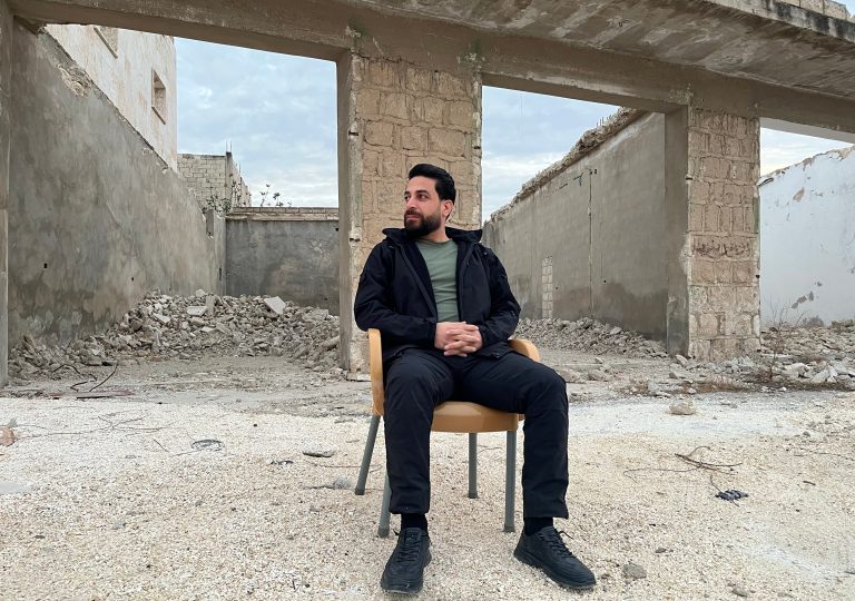 El preso sirio al que liberaron los rebeldes media hora antes de su ejecución