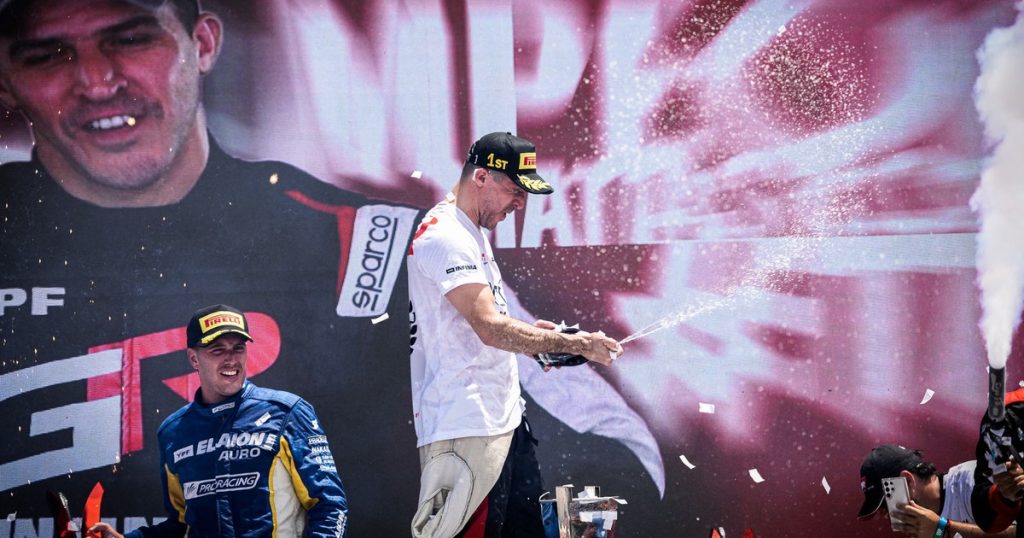 Emoción y un festejo interminable: así se vivió el sexto título de Matías Rossi en el TC2000