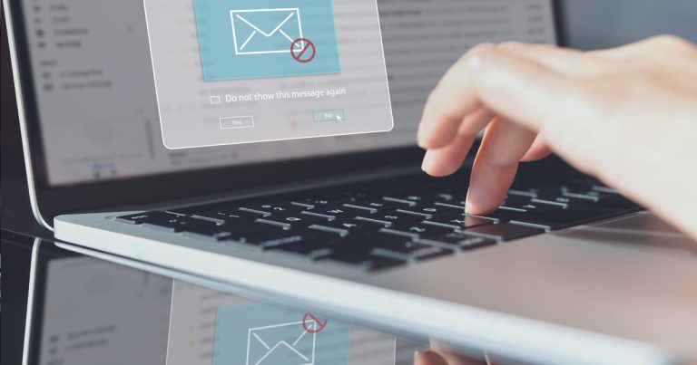 Estafas navideñas: las nuevas tácticas de los cibercriminales para robar en las compras online