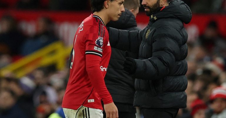 El DT del Manchester United llenó de elogios a Lisandro Martínez tras su vuelta a la titularidad