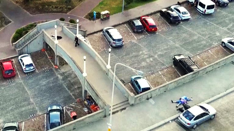 La policía de Australia presenta 59 cargos contra el sospechoso del atentado en Sídney